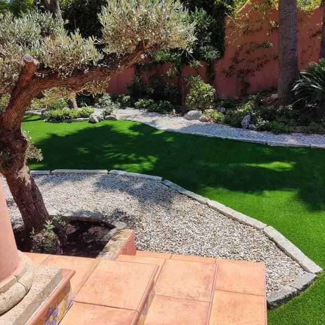 Sevigrass zonas verdes con césped artificial