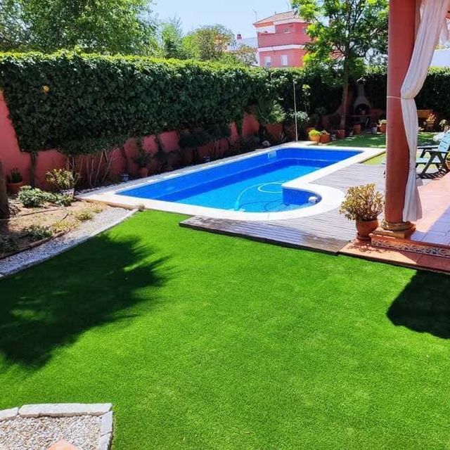 Sevigrass zonas verdes con césped artificial