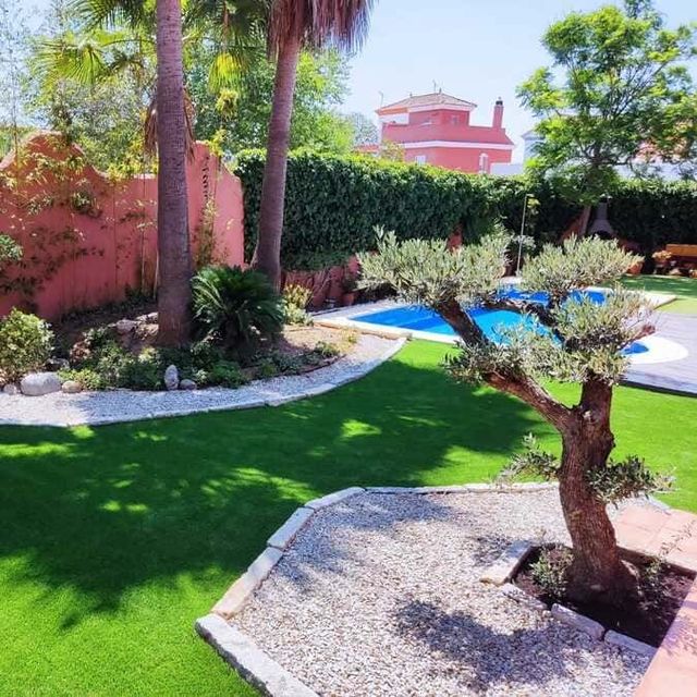 Sevigrass zonas verdes con césped artificial