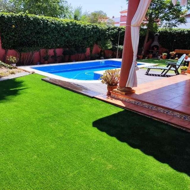 Sevigrass zonas verdes con césped artificial